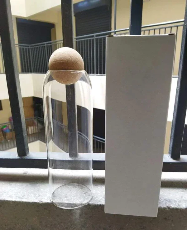 Open Ball Cork Transparent Jar with Bamboo Lid - Image 3