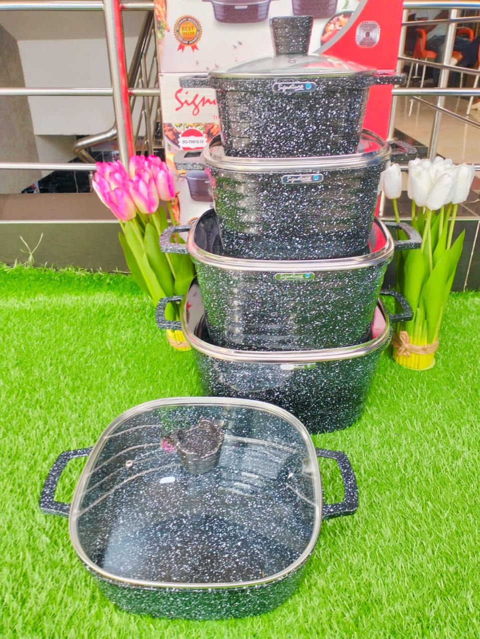 10 pcs Square Granite Die Cast Cookware Sets. - Image 4