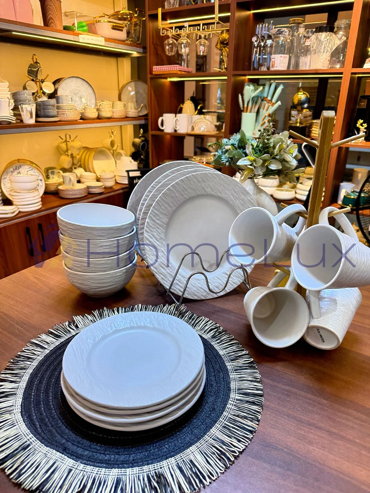 16pcs Japanese Ceramic Dinner Set – Plates, Bowls & Cups - Image 5