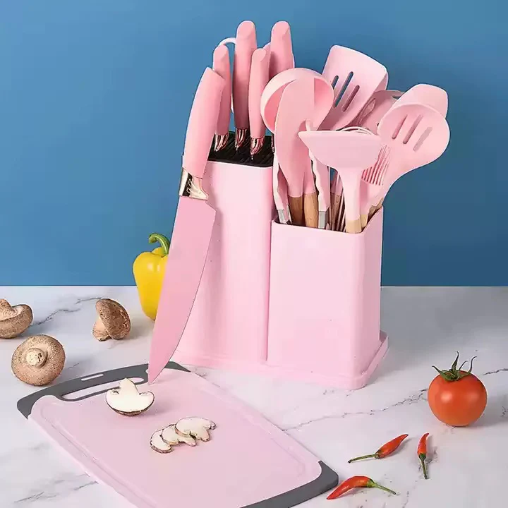 19 pcs Silicon spoons with knives and chopping board. - Image 4