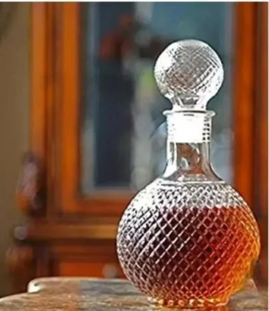 1L Thick glass whisky bottle  with air tight Tot cork - Image 12
