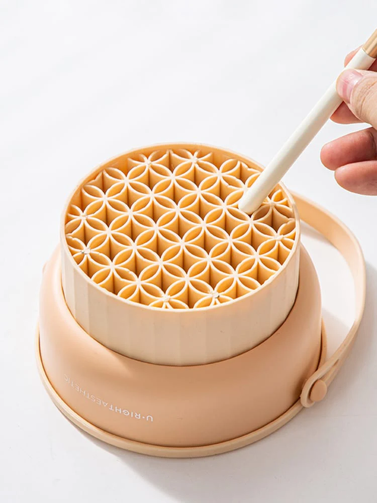 2 in 1 Silicone Makeup Brush Cleaning Bowl with Dryer on the other side - Image 4