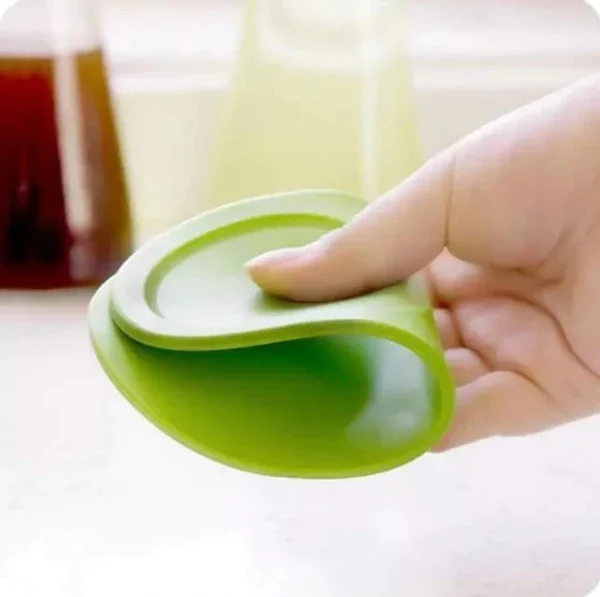 Oil and vinegar bottles with a silicone placemat 2 pcs - Image 3