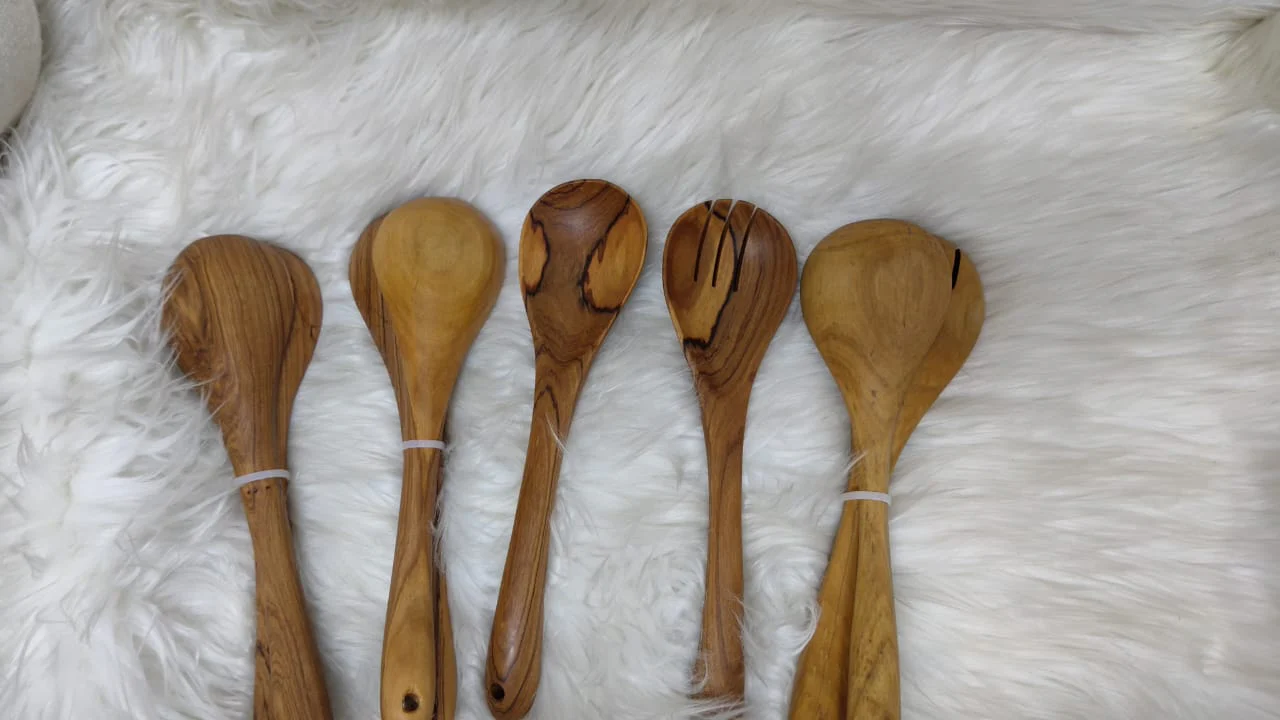 2-Piece Mahogany Wood Kitchen Utensil Set | Premium & Eco-Friendly - Image 3
