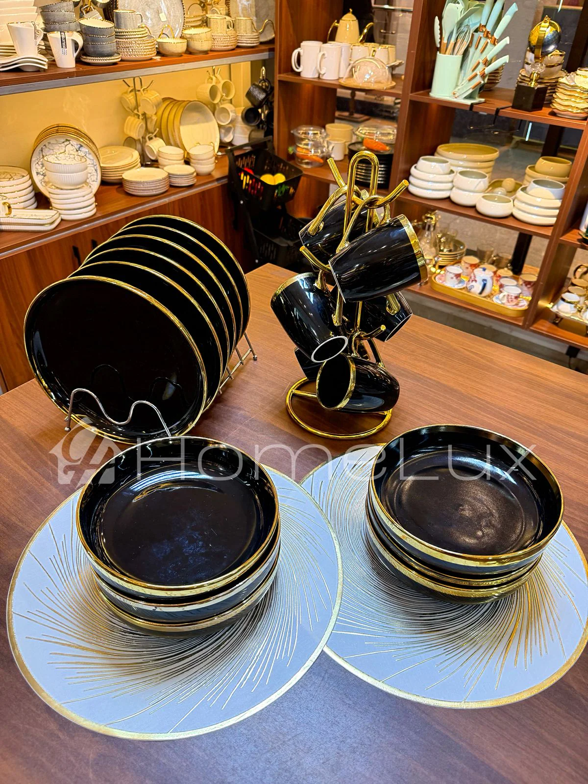 24pcs Black Dinner Set with Gold Rim (Porcelain) - Image 2