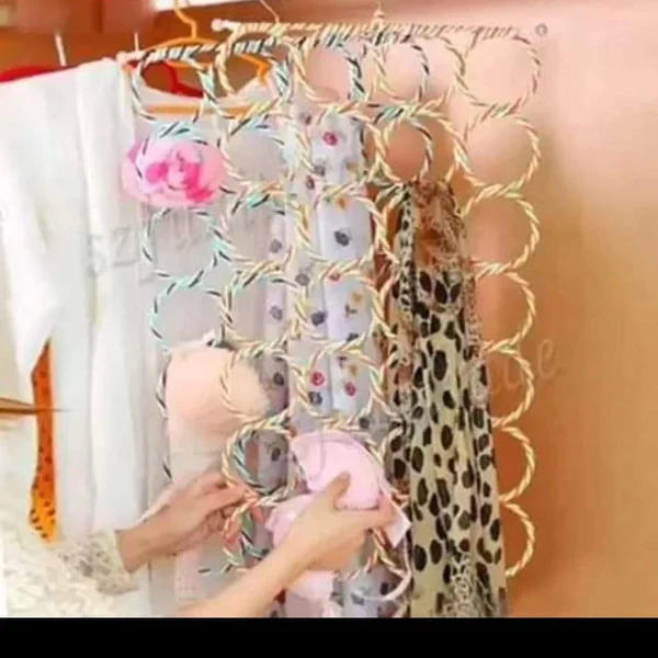 28Slot Rattan Scarf/Tie/Belt Hanger - Image 3
