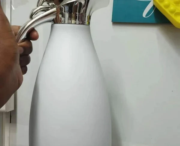 2Litres Unbreakable Flask - Image 3