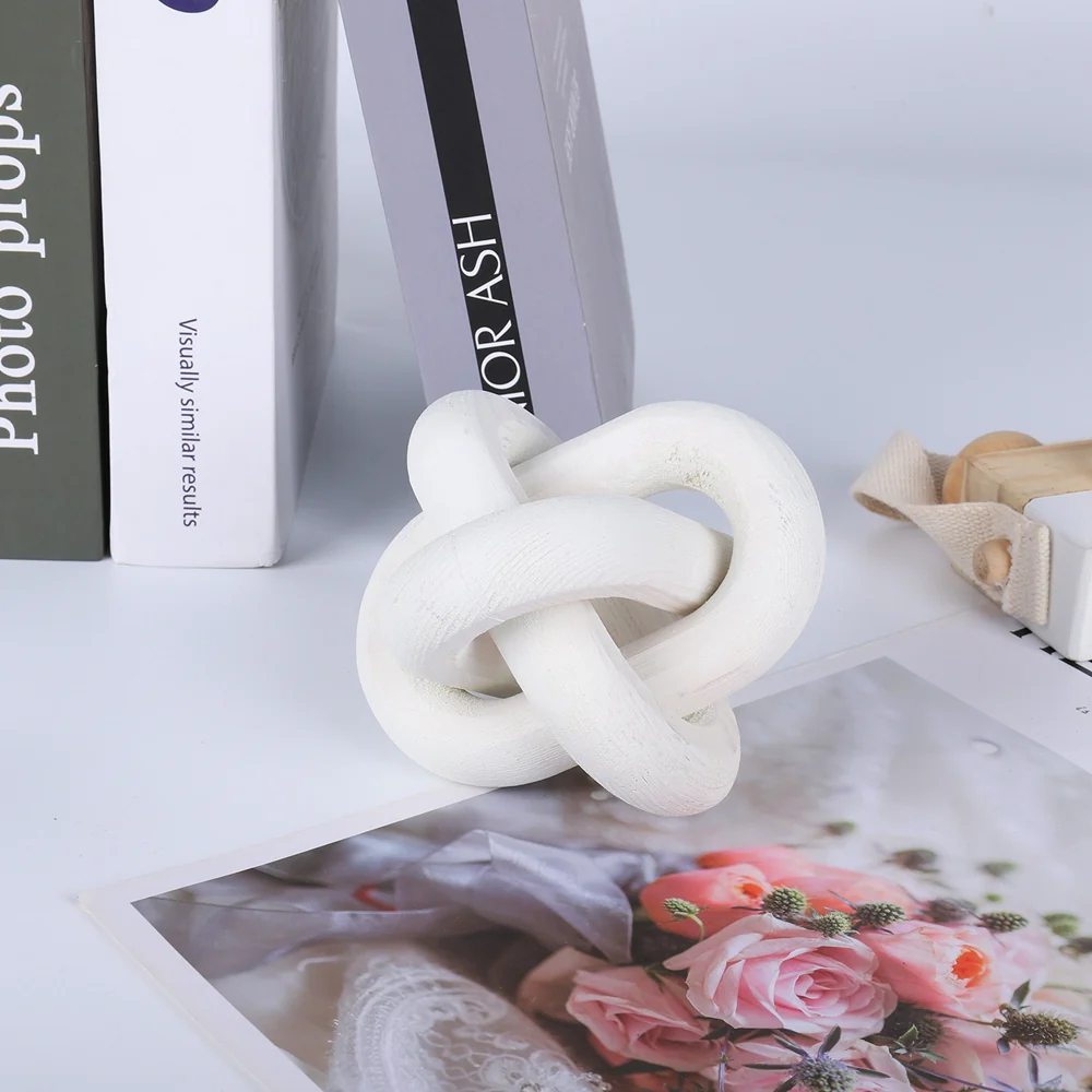 3-Link Wood Chain Link Decor - Image 4