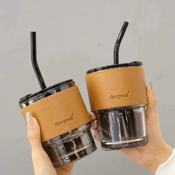 300ml Cup with straw and removable cover - Image 3