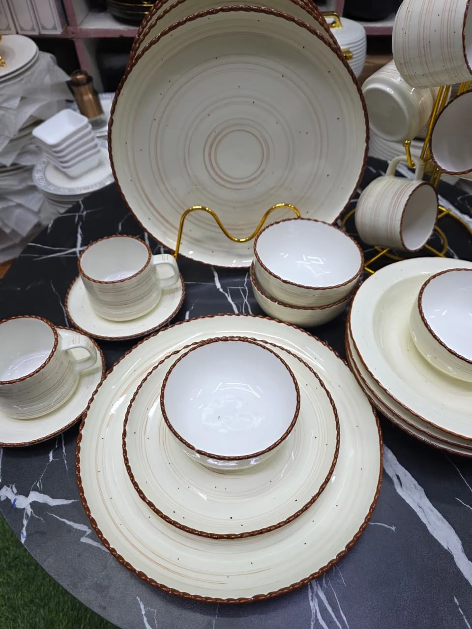 36pcs Elegant European Kiln Porcelain Dinner Set Luxury Sleep for the Modern Kenyan Home - Image 3