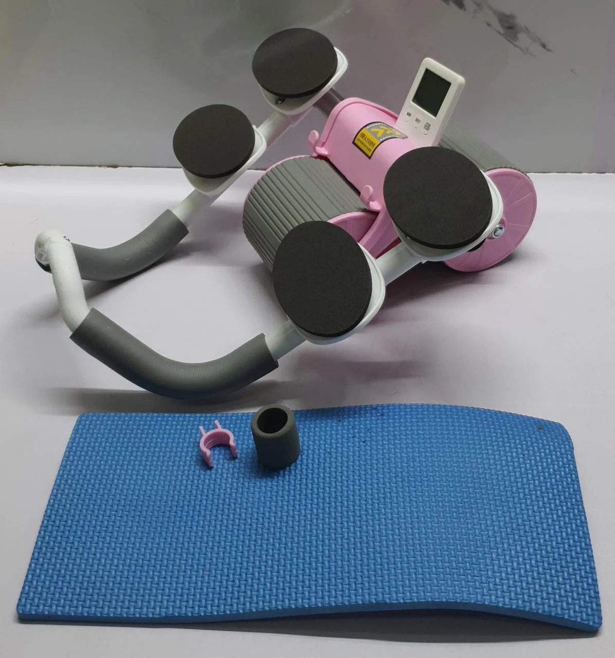 4 Abdominal Exercise Wheel, Automatic Rebound Tummy Control Abdominal Roller elbow pad - Image 3
