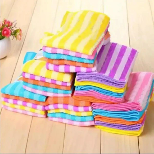 5 Pack Microfiber Dish Cloth for Washing Dishes/ cleaning surfaces - Image 2