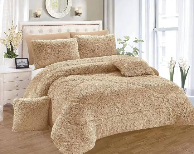 6pc Luxury designs Velvet plush Fluffy Duvet set - Image 12