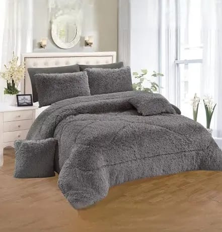 6pc Luxury designs Velvet plush Fluffy Duvet set - Image 8