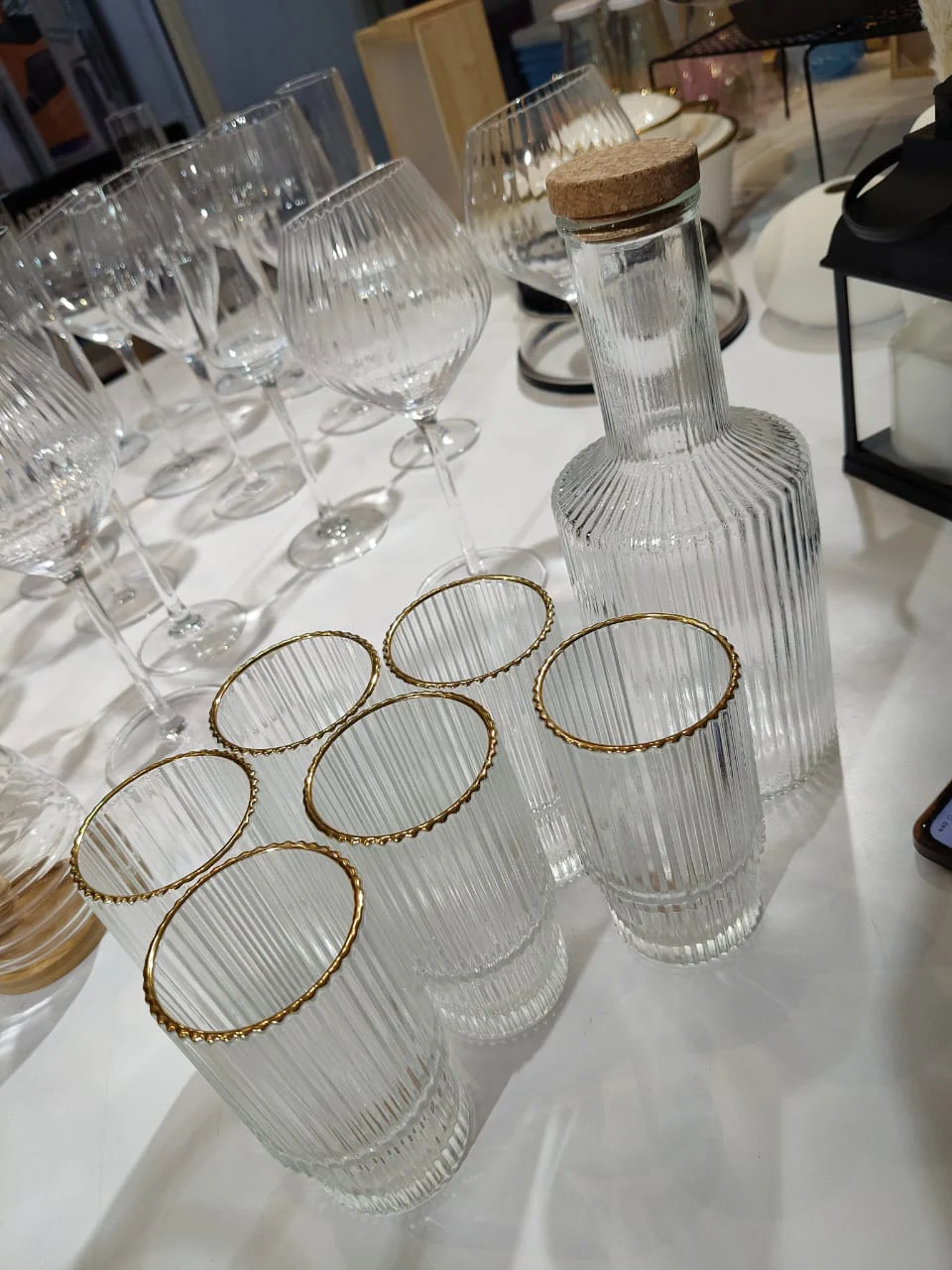 6Pc Ribbed glasses with gold rim  and decanter - Image 3