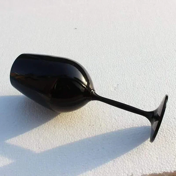 6pcs Black Glass Goblets - Image 3