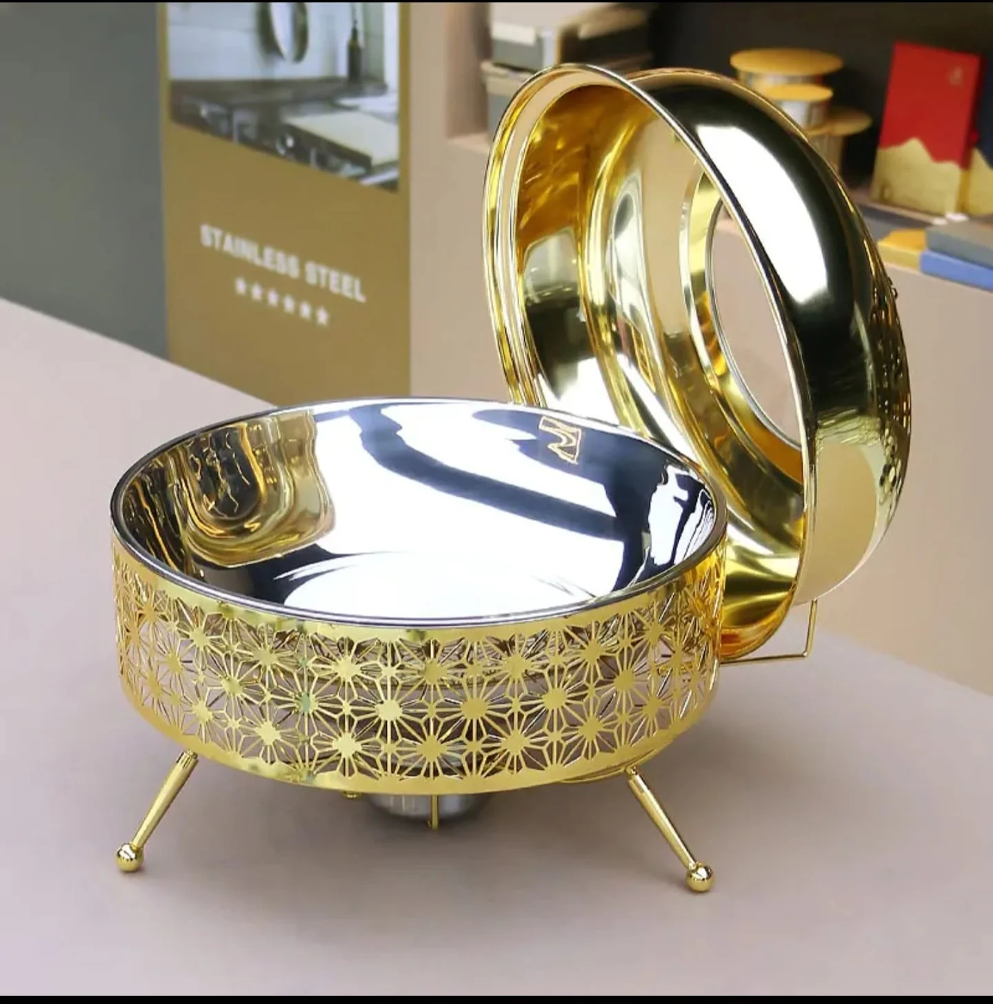 8.0L Round Chaffing Dish Buffet Food Warmer  Luxury Stainless Steel Food Warmer with Glass Lid Kenya - Image 3