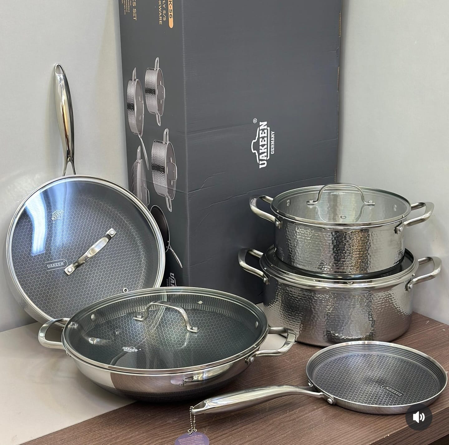 Uakeen 9PCS Tripply Stainless Steel Cookware Set | Hammered Design Pots, Wok & Frying Pans | Kenya - Image 2
