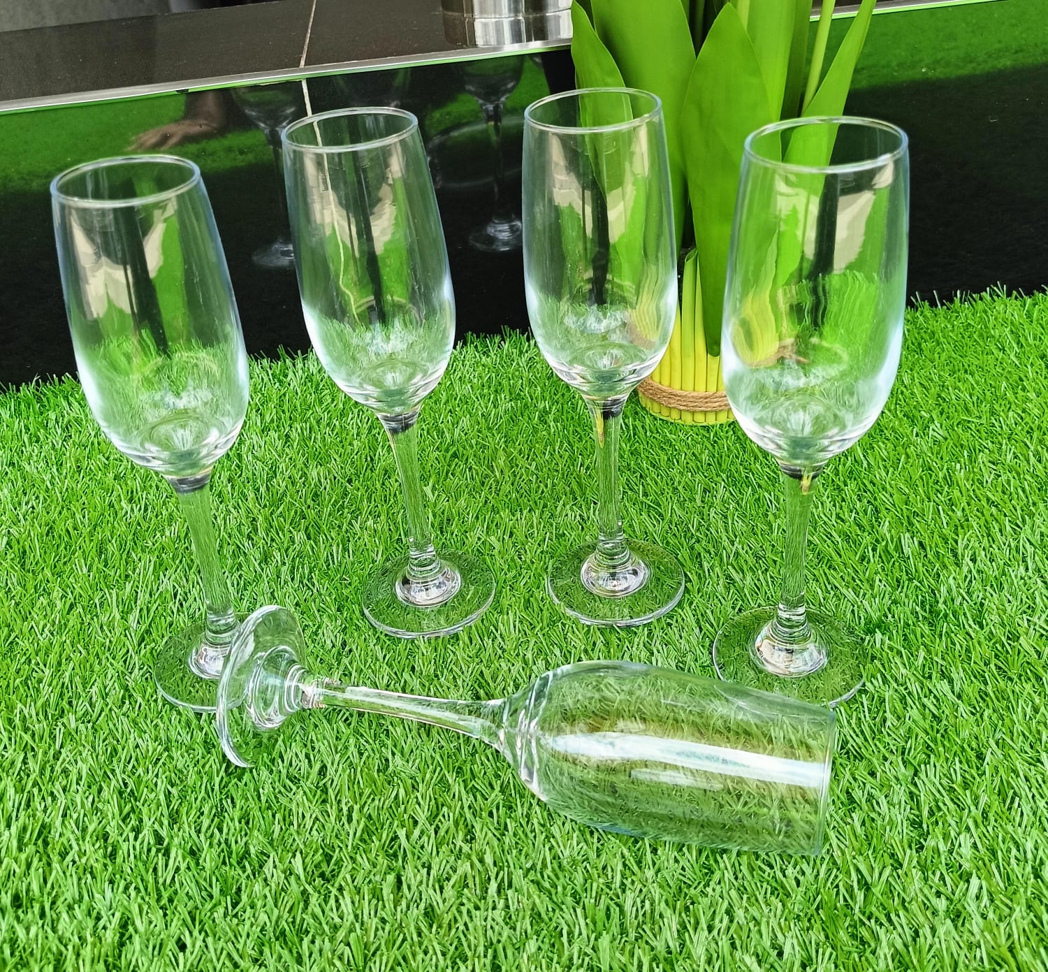 A set of 6 Champagne glasses - Image 2