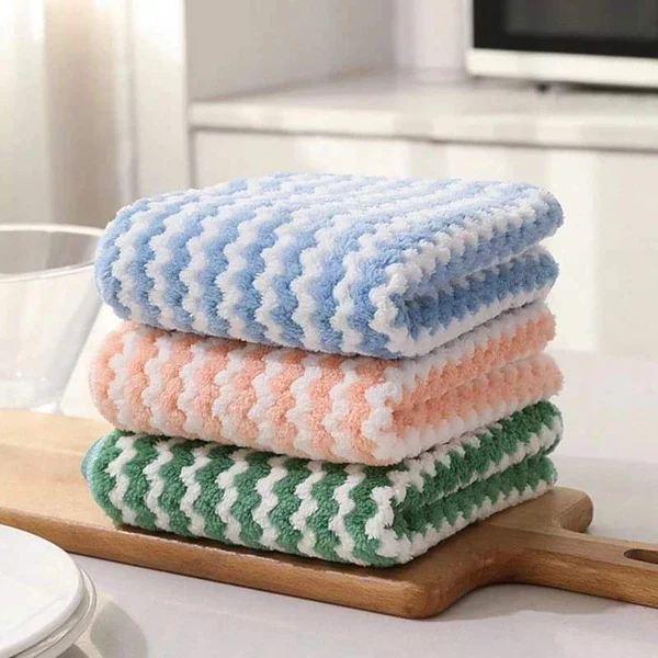 Absorbent & Soft Towels - Image 3