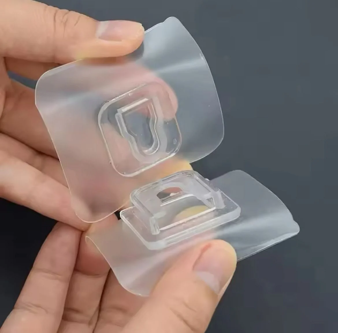 Adhesive double sided mounting hooks - Image 2