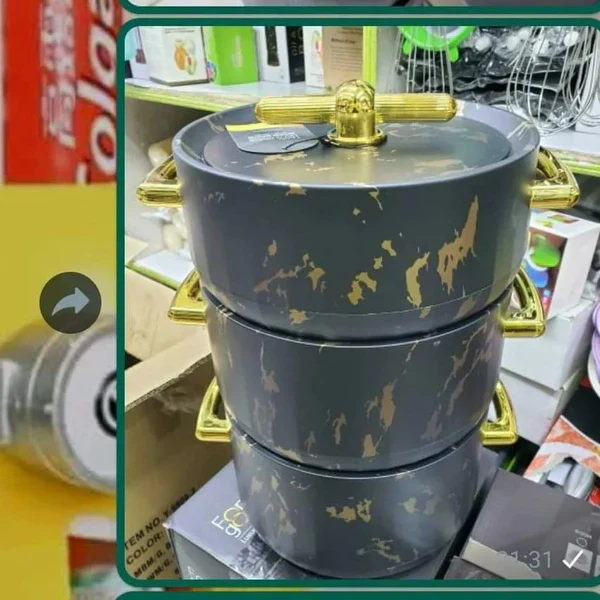 Assorted Luxurious insulated Hotpots - Image 9