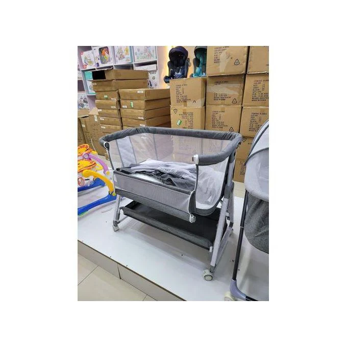 Baby co-sleeper with adjustable height. - Image 4
