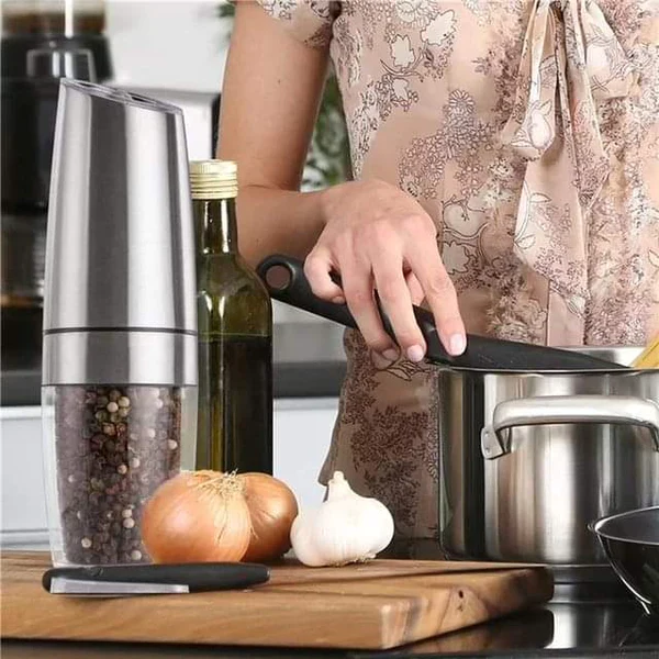 Battery Operated /Electric multi-purpose salt ,pepper and Spice grinder - Image 3