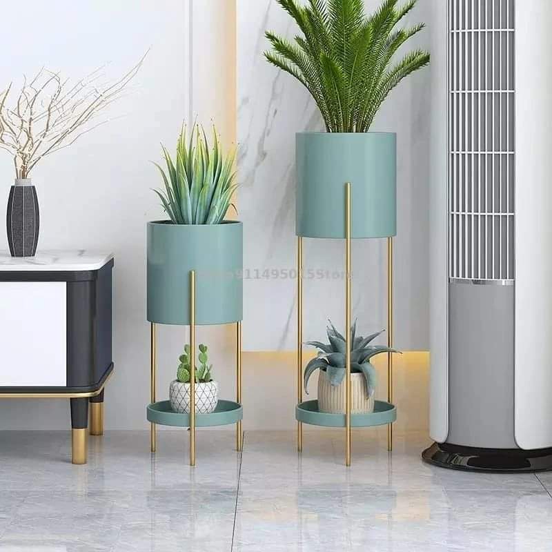 Beautiful planters - Image 5