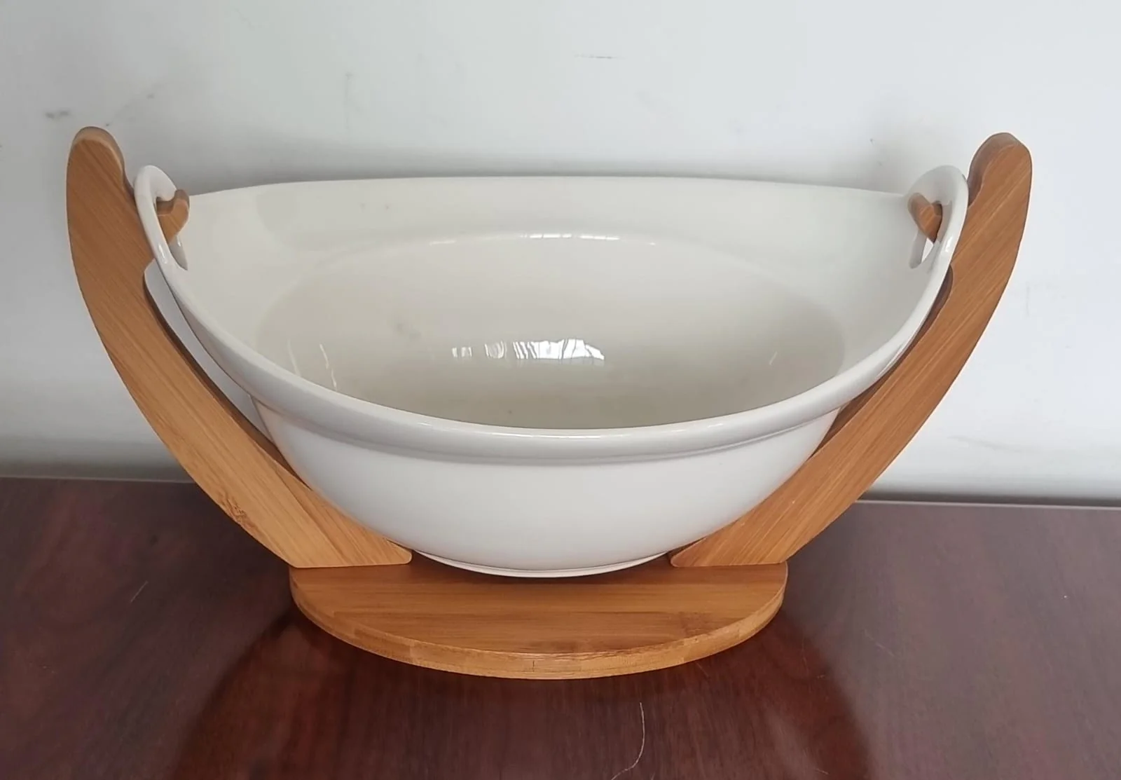 Ceramic fruit bowl on bamboo base - Image 8