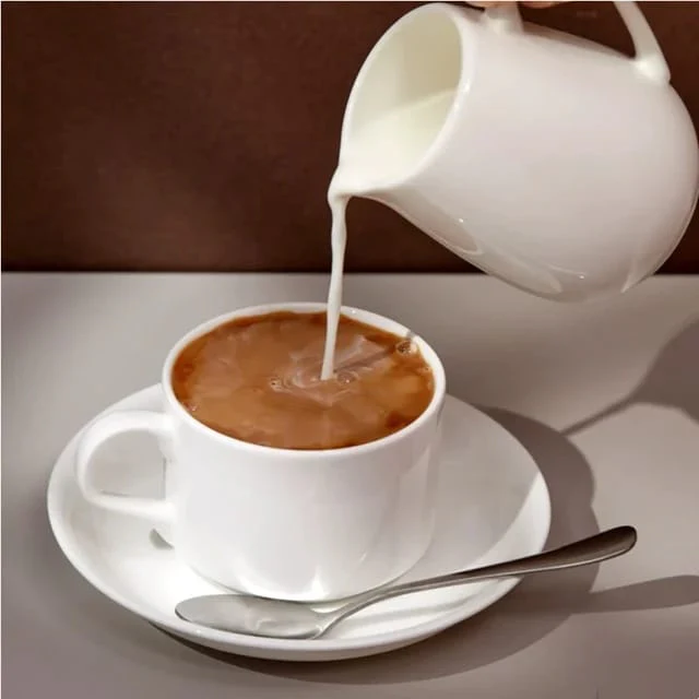 Ceramic milk jug - Image 2