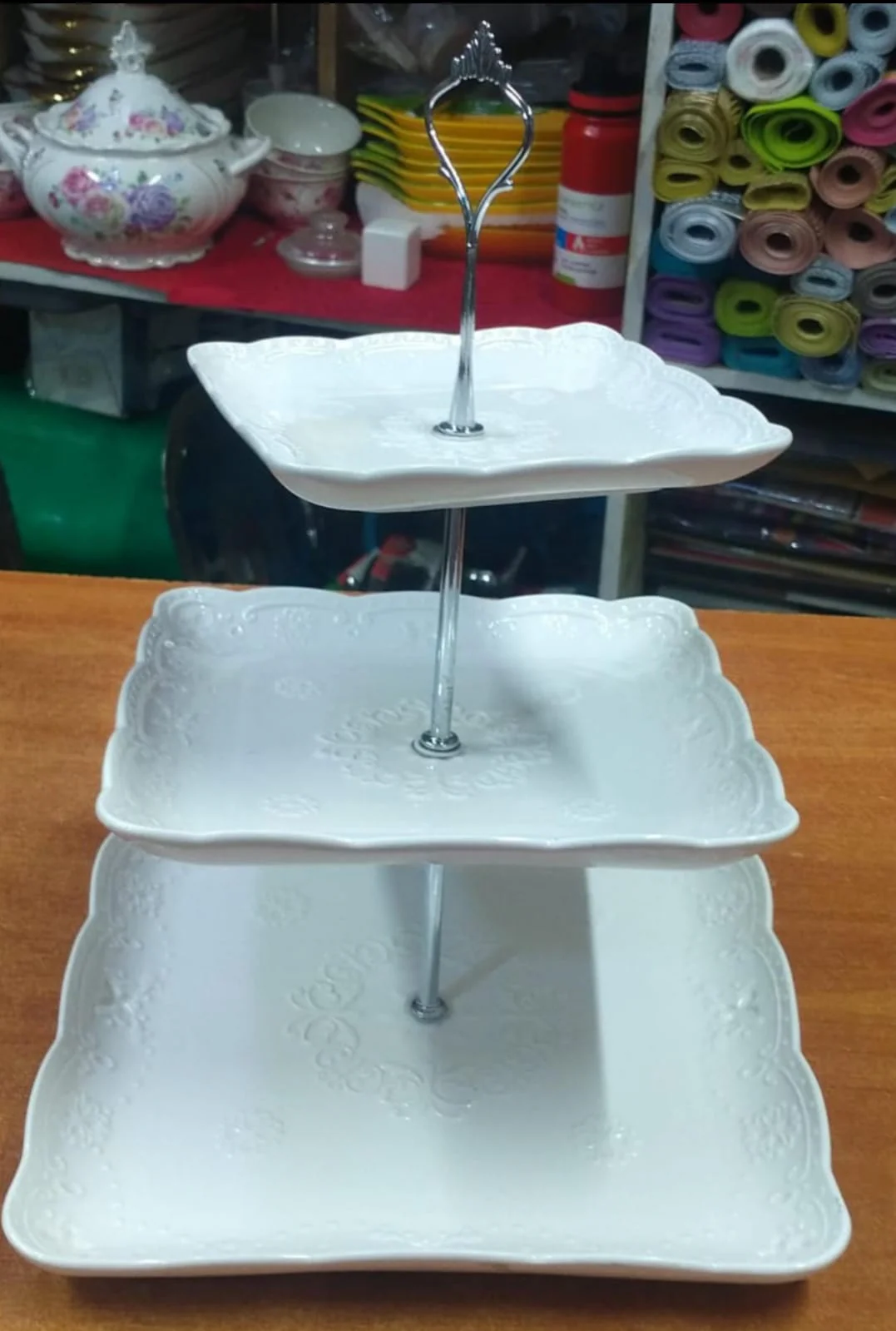 Ceramic white cake stand - Image 2