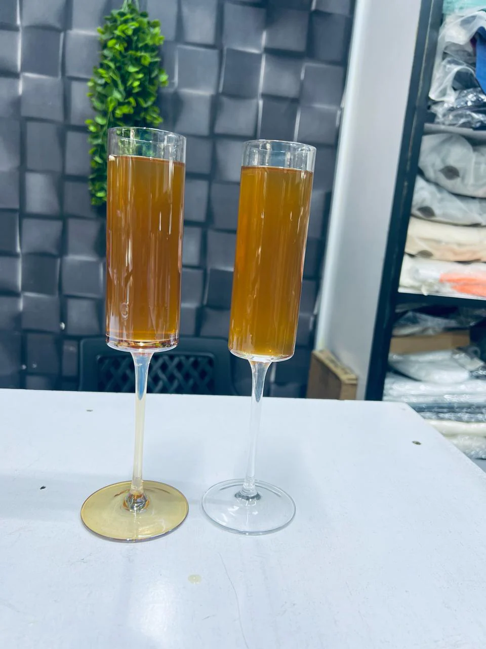 Champagne Flutes (a pair) - Image 2