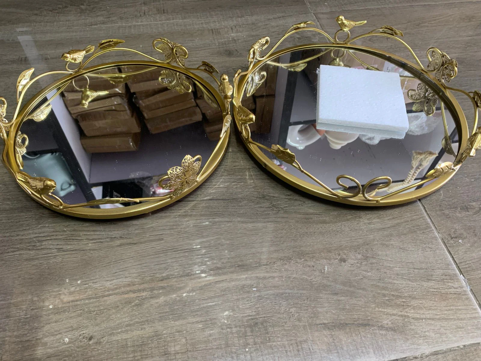 Circular European Style Decor Vanity Tray - Image 4