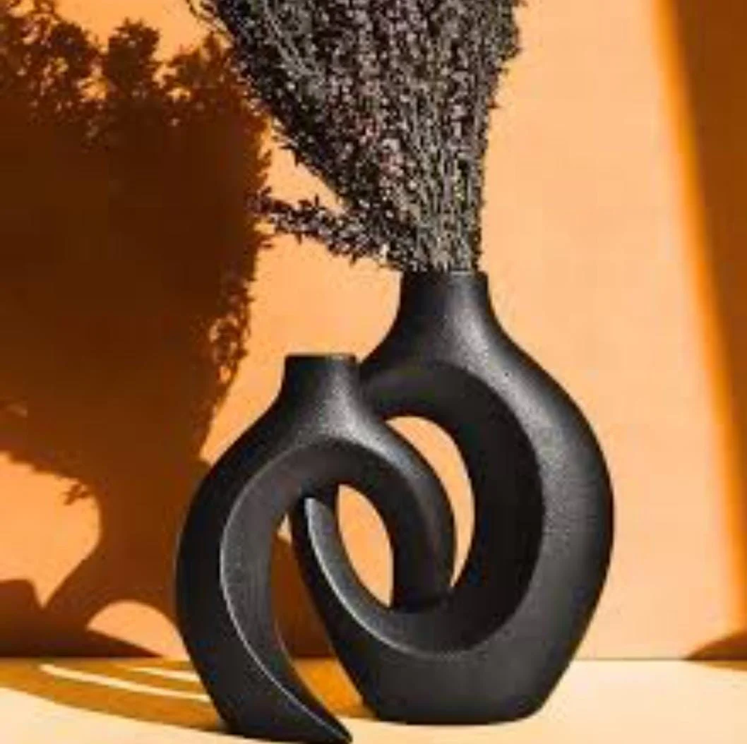 Classy Ceramic Snuggle Interlocking Vase Home Decoration - Image 3