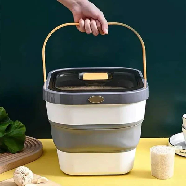 Collapsible 18 litres rice storage bucket - Image 2