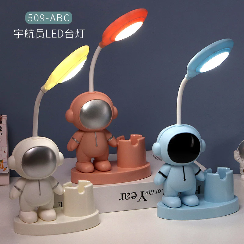 Creative astronaut night light LED multi-function pen holder - Image 3