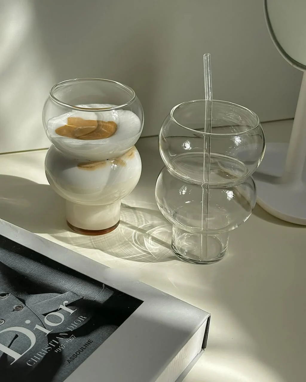 Creative Gourd-Shaped Glass Cup – 550ml Borosilicate Coffee & Juice Tumbler - Image 2