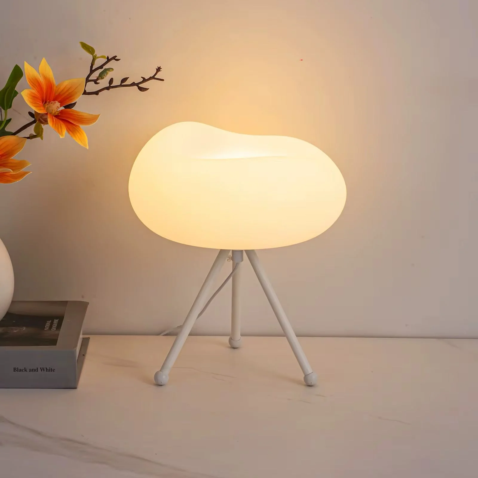 Creative Luxury Tripod Cloud Lamp – Decorative, Bedside & Reading Light - Image 3