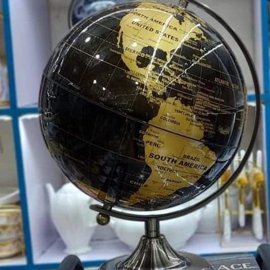 Creative world Globe Decor - Image 3