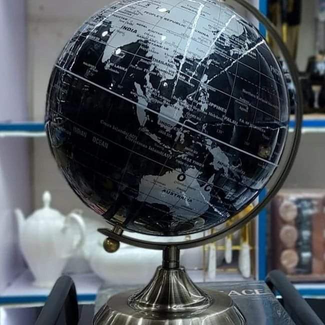Creative world Globe Decor - Image 4