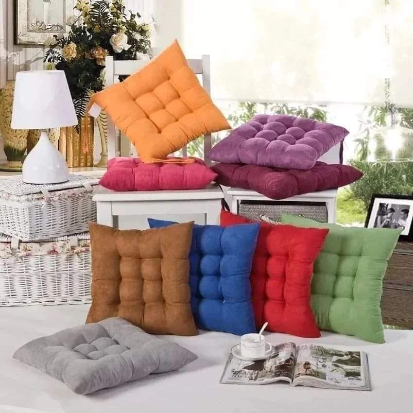 Dining chair/Lean Back Pillows - Image 4