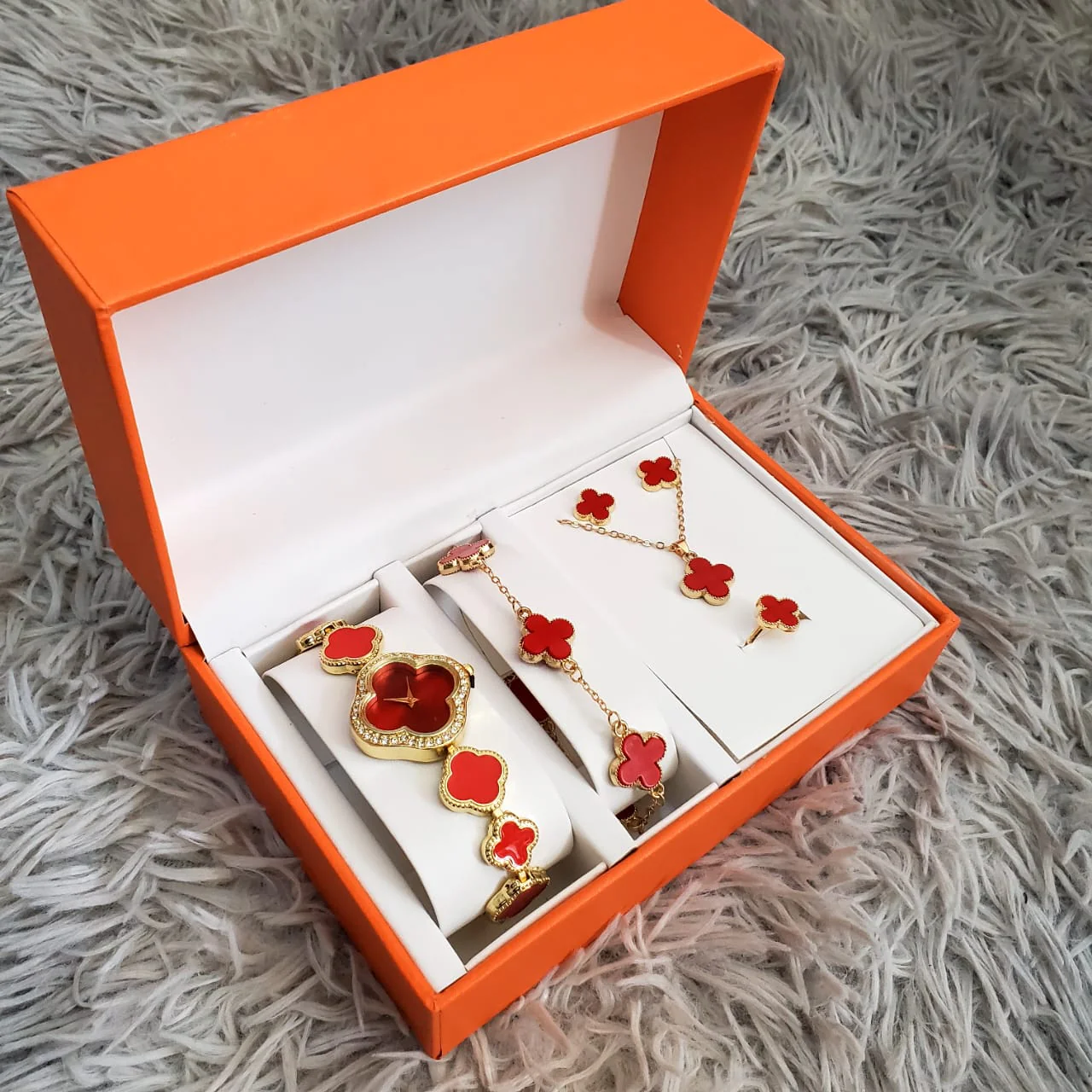 Elegant 6 in 4 leaf Clover Ladies Gift Set - Image 5