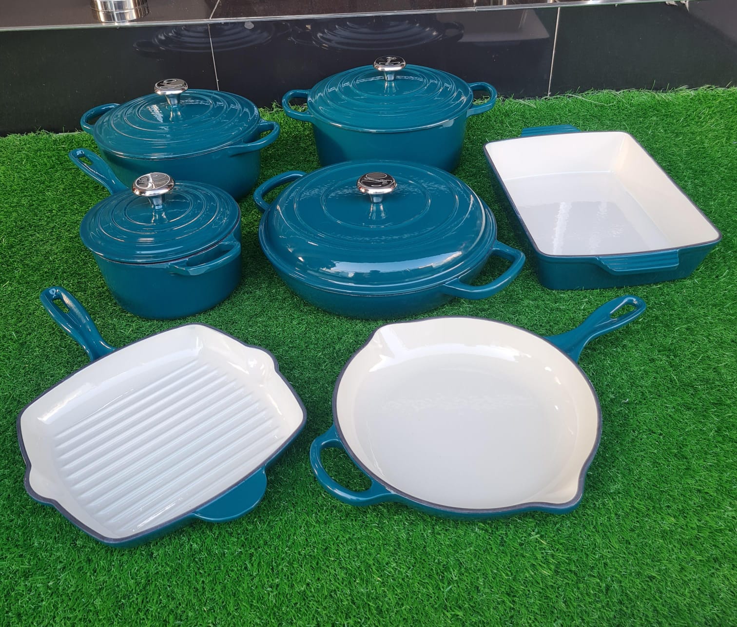 Enamel Cast iron cooking pots Ceramic Enamelled Cast Iron Cookware Set, Oven and Grill Safe - Image 10