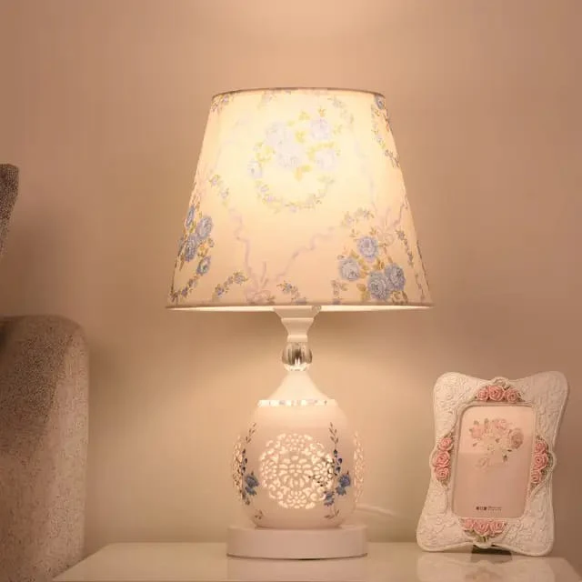 European-style ceramic desk lamp - Image 2