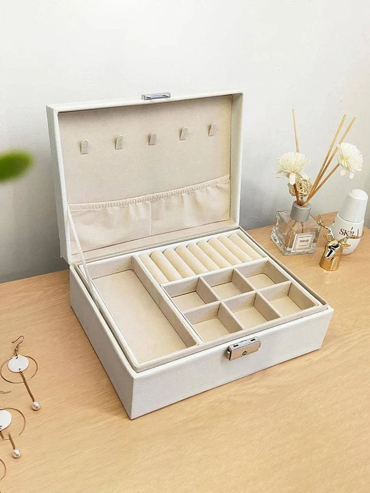 Exquisite Large Capacity Travel Jewelry Bag / Jewelry Organizer - Image 4