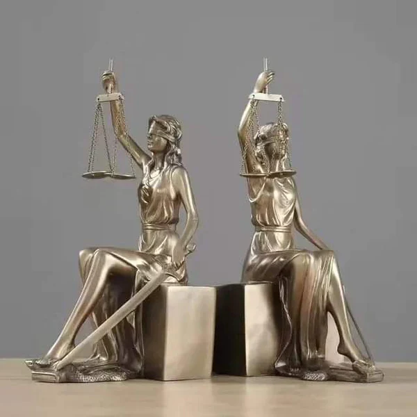 Goddess of justice heavy resin Bookends Statue/Sculpture - Image 6