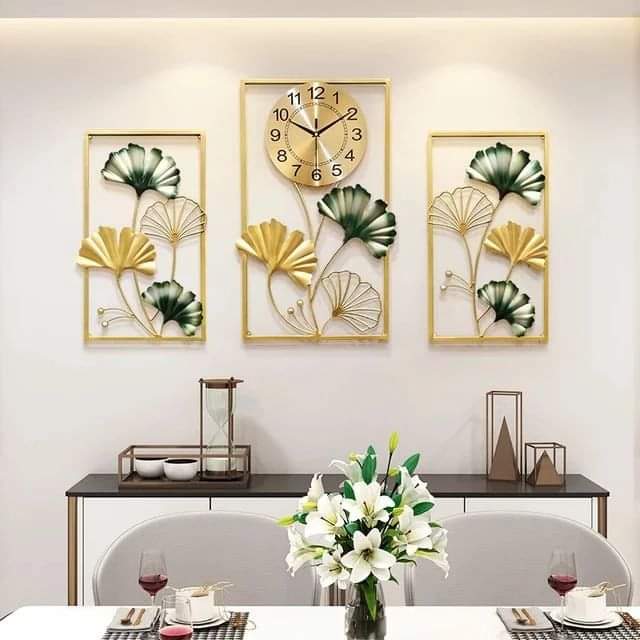 Golden metallic Silent metallic wall clock with Ginkgo Leaf - Image 2