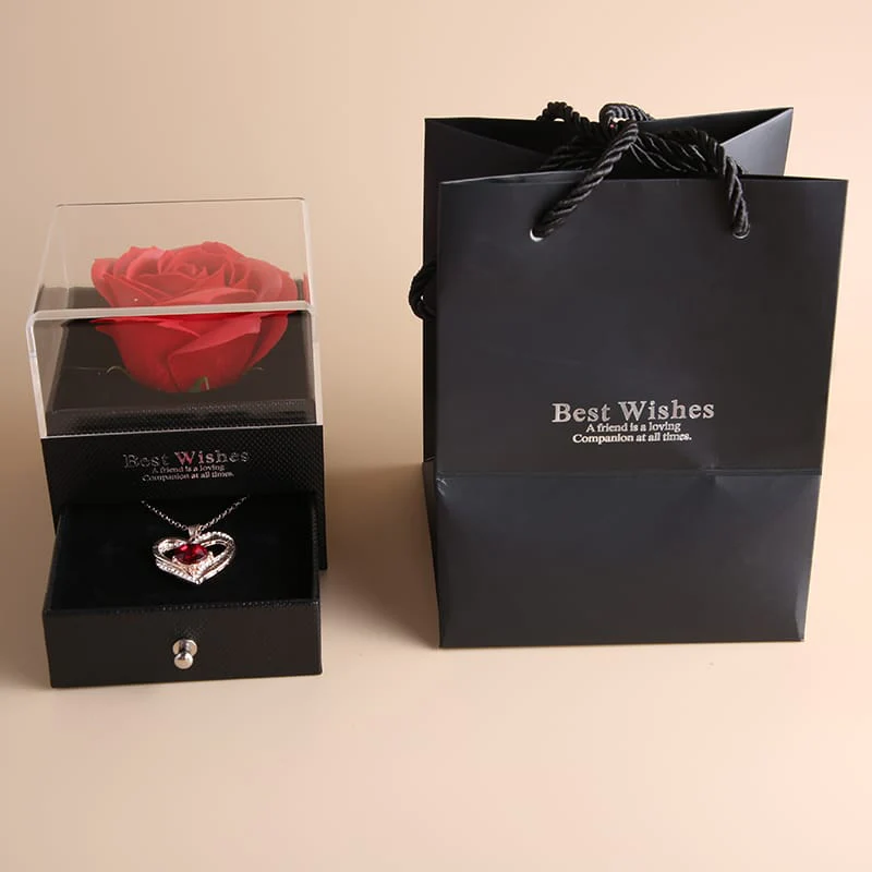 Heart shaped red rose necklace with gift box - Image 4