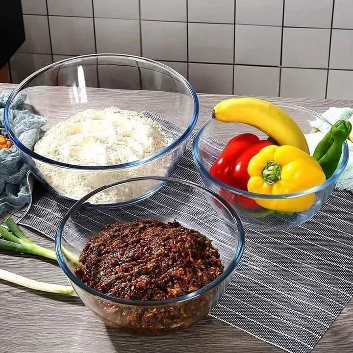 High borosilicate Glass Bowls 
Perfect for baking/serving. - Image 3